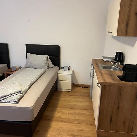Roccos Raum Hotel Kapfenberg Eksteriør billede