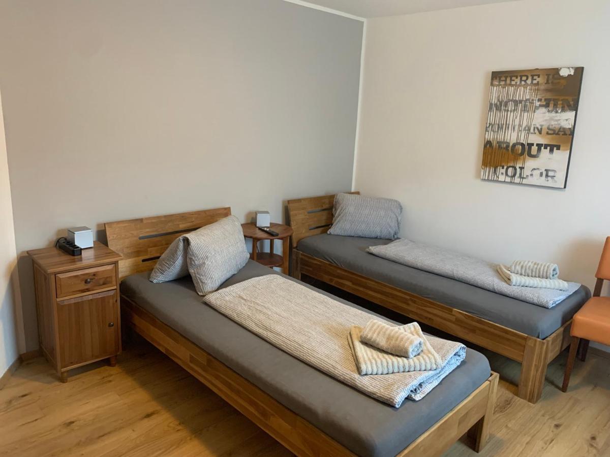 Roccos Raum Hotel Kapfenberg Eksteriør billede